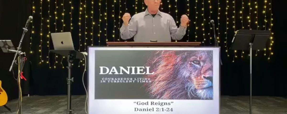 God-Reigns-Daniel-21-23